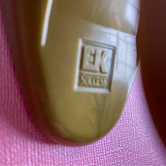 EK Success Paper Shaper Tag Punch - Picture 5 of 5